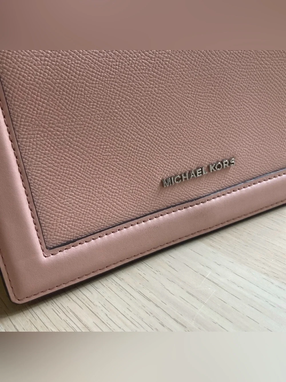 Michael Kors Jet Set Saffiano Light Pink Crossbody Shoulder Bag Purse Silver